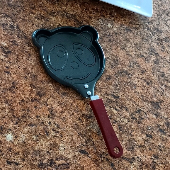 Panda Edge Mini Non-Stick Pattern Egg Frying Pan Cute Omelette Cooking Pan - Picture 3 of 7